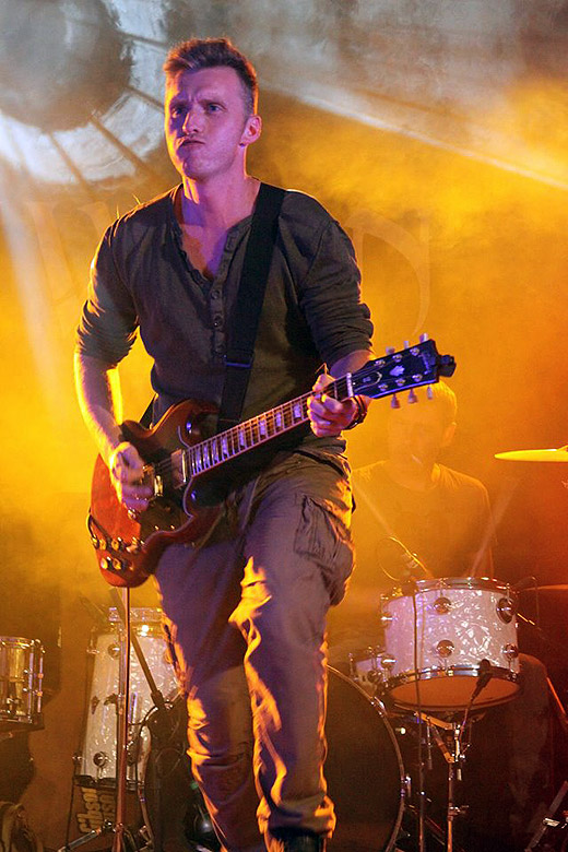 06-ouest-pop-rock-vincent-amiot-guitare.jpg