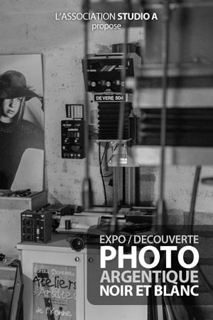 Exposition de portraits noir et blanc en photo argentique et découverte du tirage photo artisanal