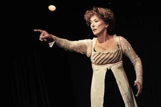 Théâtre : "Olympe(s)" (Spectacle féministe, humaniste et amoureux pour adultes et enfants à partir de 12 ans) dans le cadre du festival "Tous aux Angins !" – Tannerre-en-Puisaye (Lieu-dit Les Angins / sous chapiteau) (affiche de l’événement)