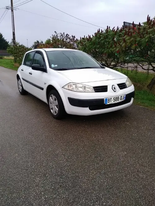 Vends Renault Mégane 2 - 1L5 diesel - 2 places 5 portes — visuel