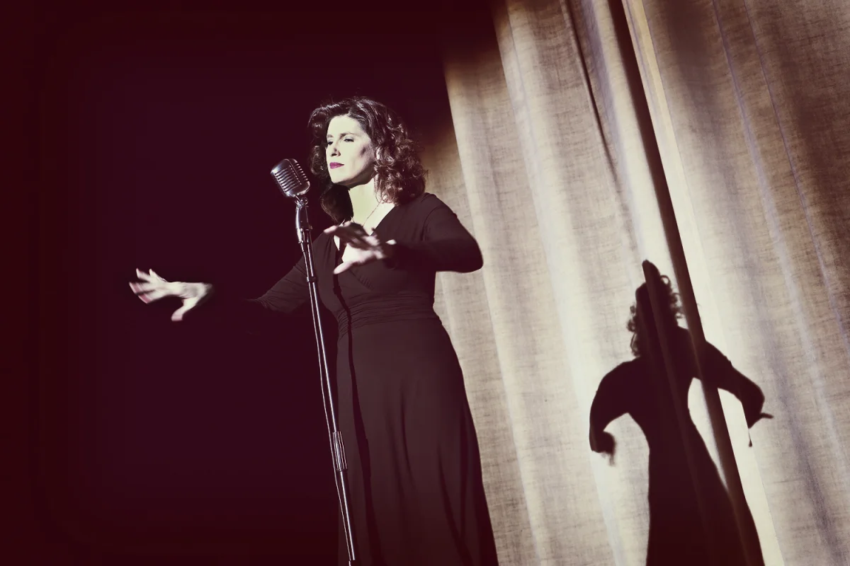 christelle-loury-piaf-ambassade-russie-1