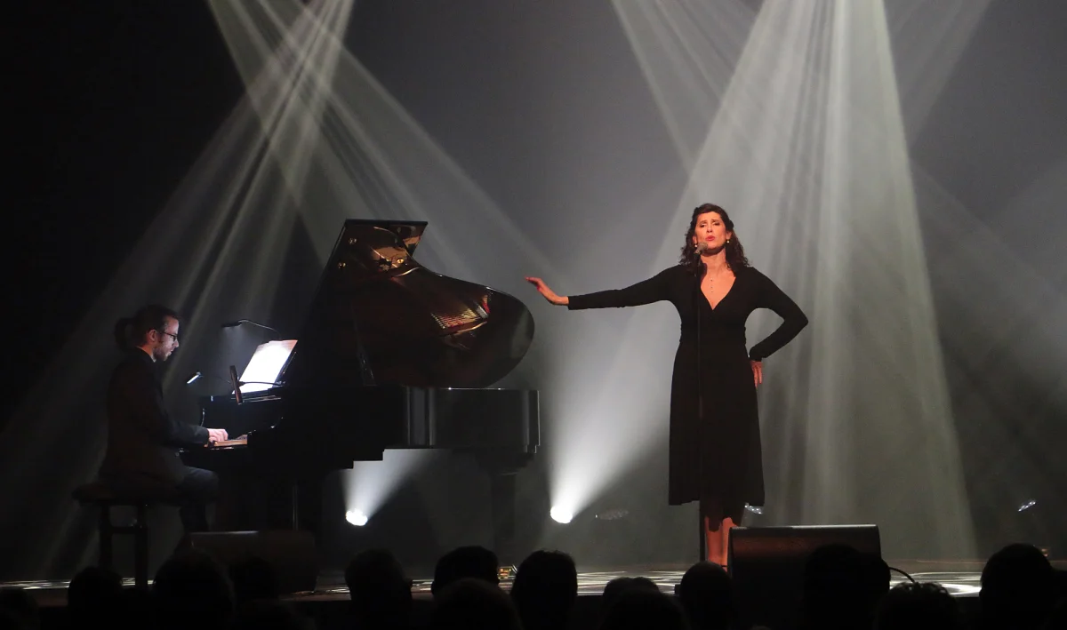 Duo-Piano-Voix-Edith-Piaf-Christelle-Loury-Jean-Christophe-Kotsiras-2000px-hd