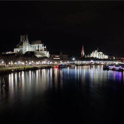 auxerre vue sur les quais de l yonne nuit.jpg