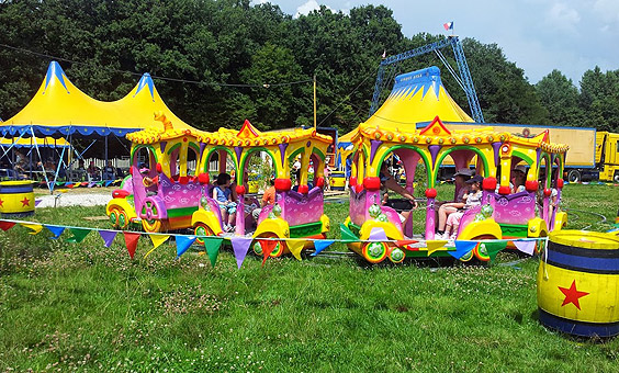 07-cirque-star-CHAPITRAIN.jpg